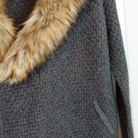 Joie “Jamilee C” Faux Fur Collar Wool Cardigan XS - Picture 4 of 10